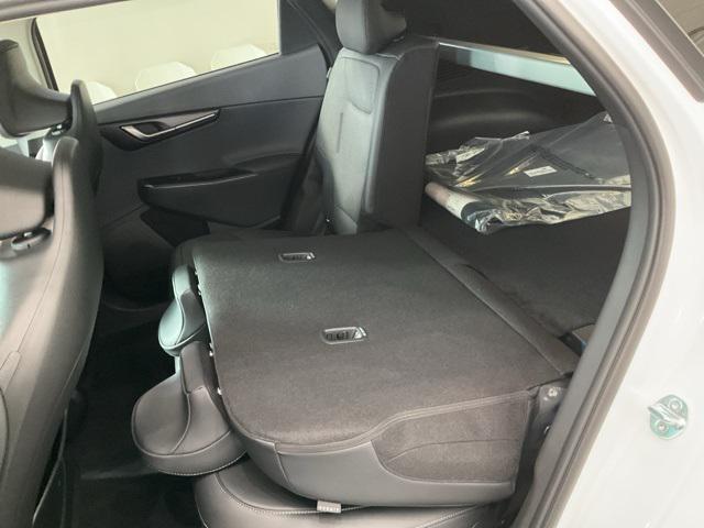 new 2025 Kia EV6 car, priced at $48,077