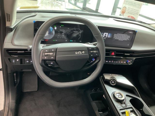 new 2025 Kia EV6 car, priced at $48,077