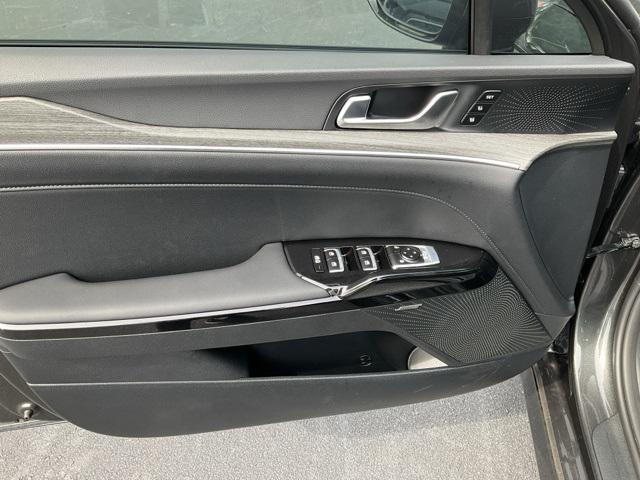new 2025 Kia K5 car, priced at $34,306