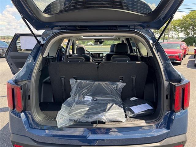 new 2025 Kia Sorento car, priced at $38,735