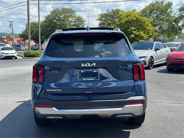 new 2025 Kia Sorento car, priced at $38,735