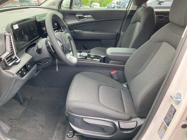 new 2025 Kia Sportage Hybrid car, priced at $30,674