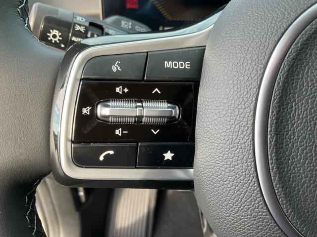 new 2025 Kia Sorento car, priced at $40,921