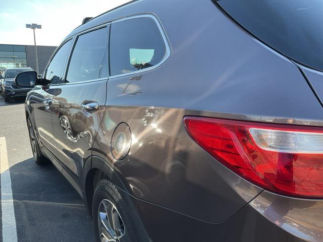 used 2015 Hyundai Santa Fe car, priced at $9,932