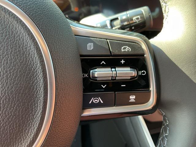 new 2025 Kia Carnival car, priced at $41,881