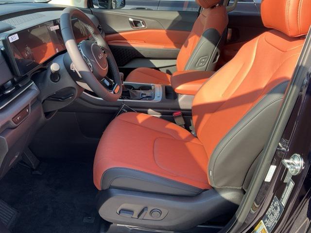 new 2025 Kia Carnival car, priced at $41,881