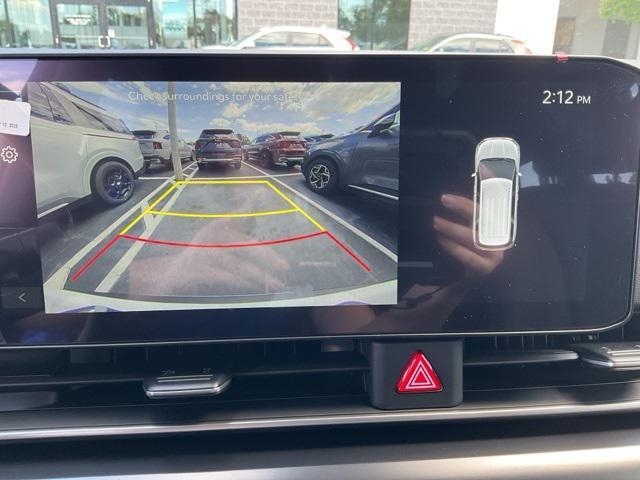 new 2025 Kia Carnival car, priced at $38,622