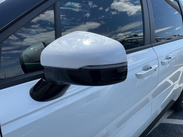 new 2025 Kia Carnival car, priced at $38,622