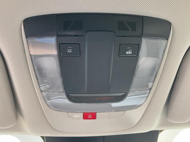 new 2025 Kia Sorento car, priced at $38,731