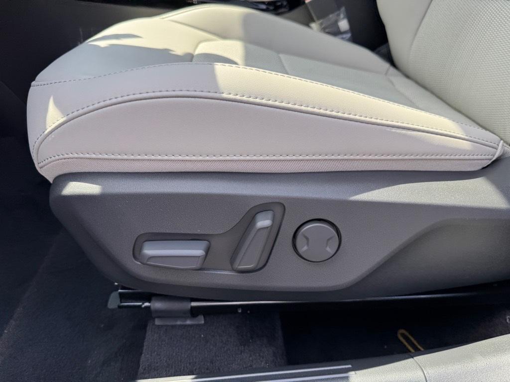 new 2025 Kia Niro car, priced at $32,470