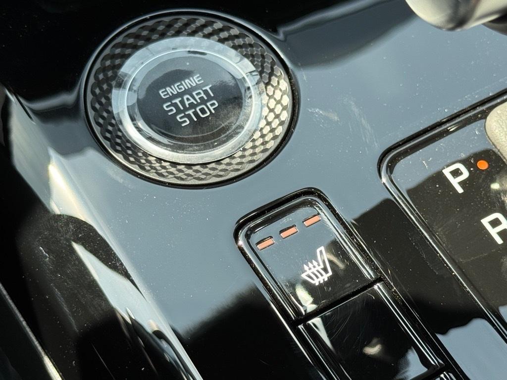 new 2025 Kia Niro car, priced at $32,470