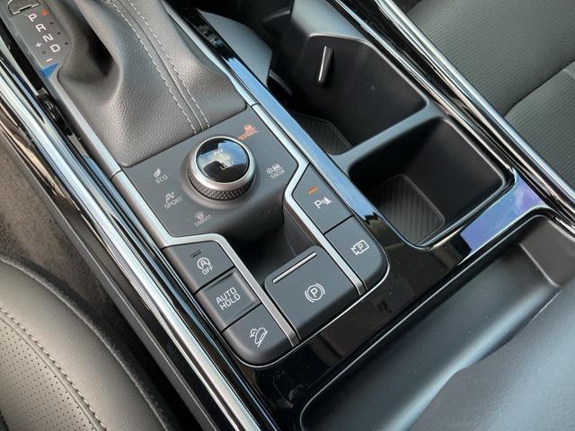 new 2025 Kia Sorento car, priced at $43,861