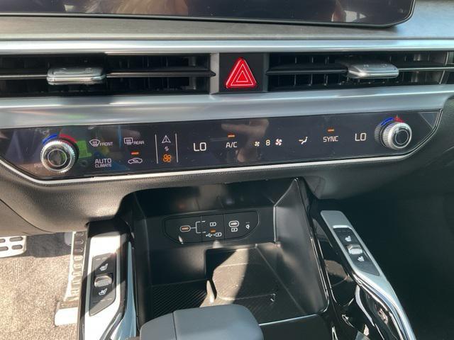 new 2025 Kia Sorento car, priced at $43,861