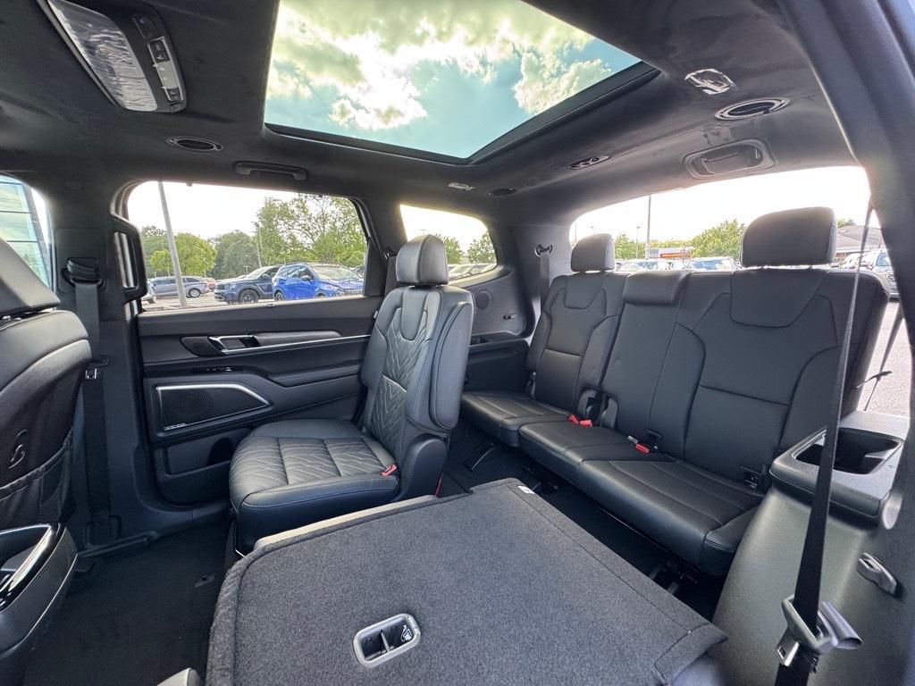 new 2025 Kia Telluride car, priced at $52,302