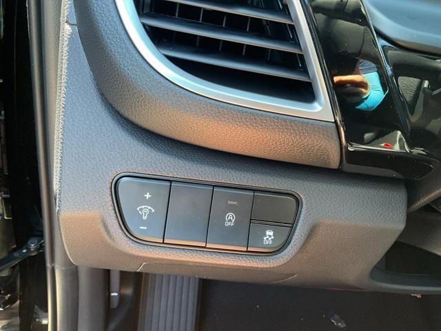 new 2025 Kia Seltos car, priced at $26,800