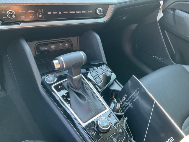 new 2025 Kia Sportage car, priced at $37,576