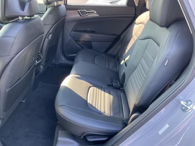 new 2025 Kia Sportage car, priced at $37,576