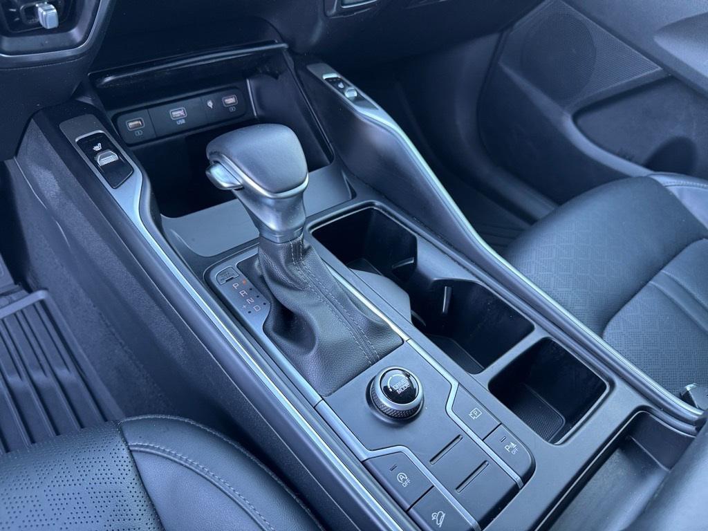 used 2023 Kia Sorento car, priced at $24,474