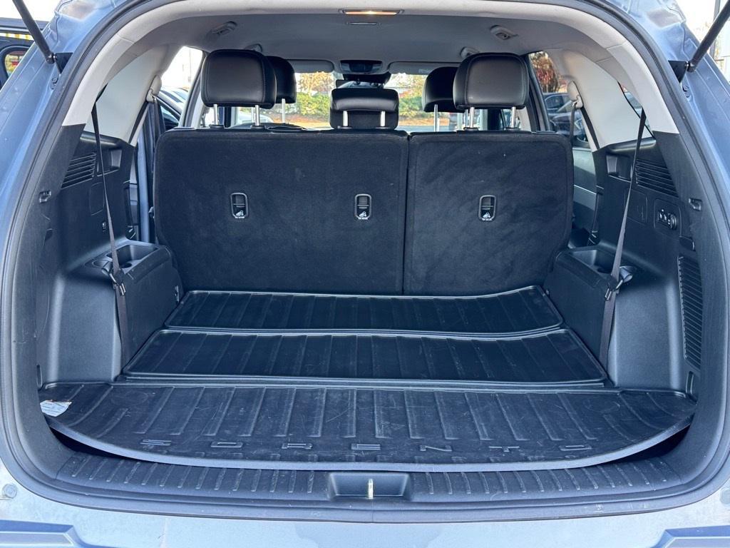 used 2023 Kia Sorento car, priced at $24,474