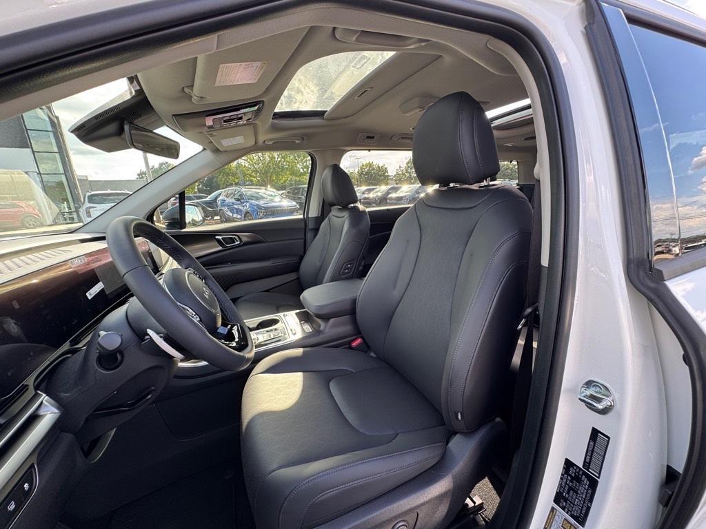 new 2026 Kia Carnival Hybrid car, priced at $48,793