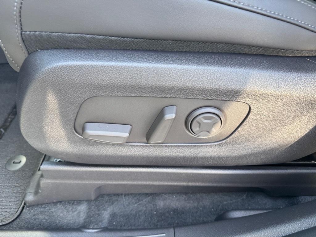 new 2026 Kia Carnival Hybrid car, priced at $48,793