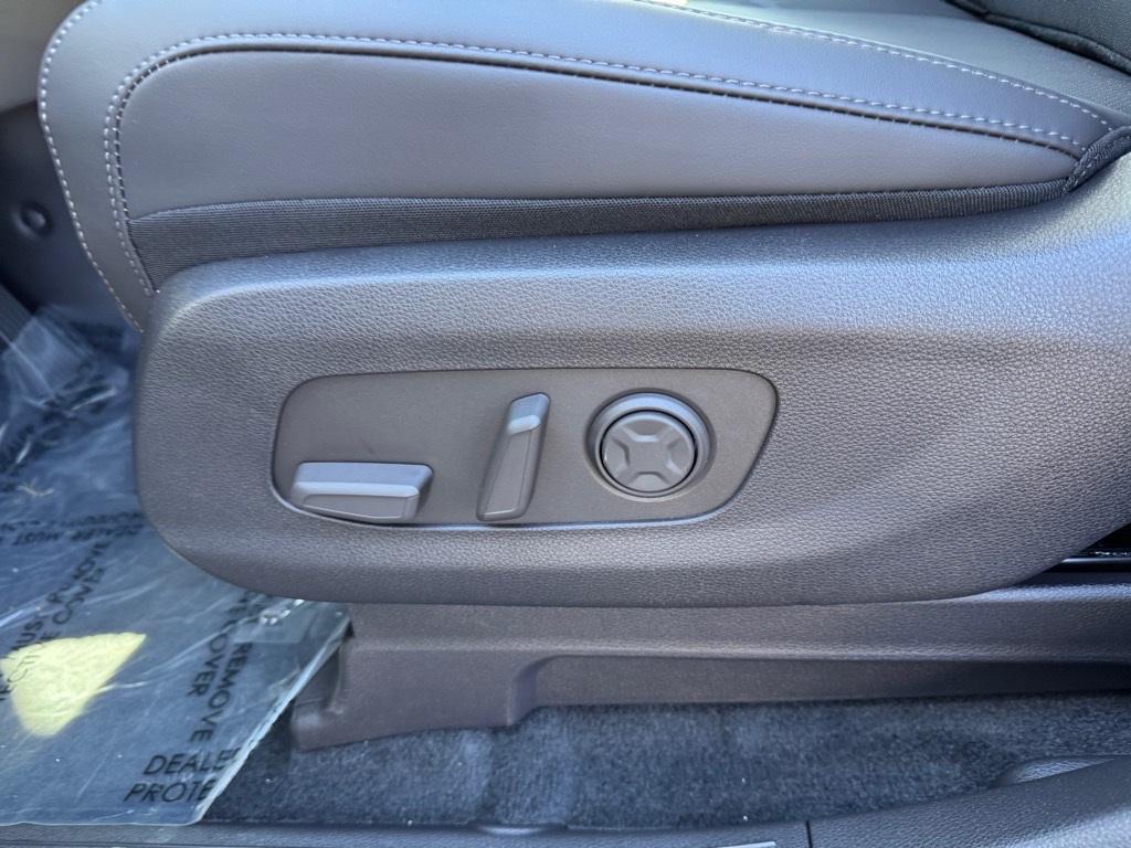 new 2026 Kia Carnival Hybrid car, priced at $47,919