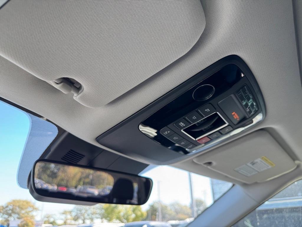 new 2026 Kia Carnival Hybrid car, priced at $47,919