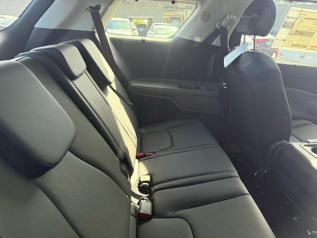 new 2026 Kia Carnival Hybrid car, priced at $50,365