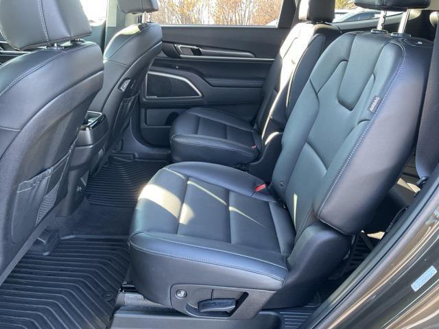 used 2024 Kia Telluride car, priced at $36,669