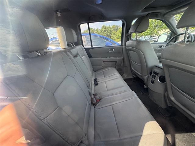 used 2015 Honda Pilot car, priced at $15,987