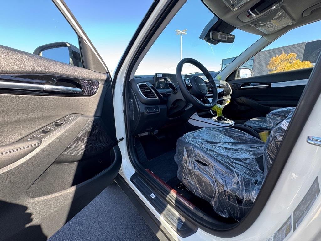 new 2026 Kia Seltos car, priced at $27,805