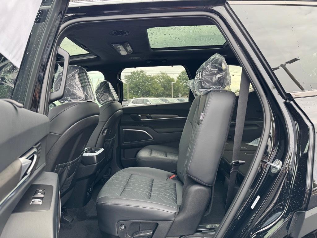 new 2025 Kia Telluride car, priced at $53,247