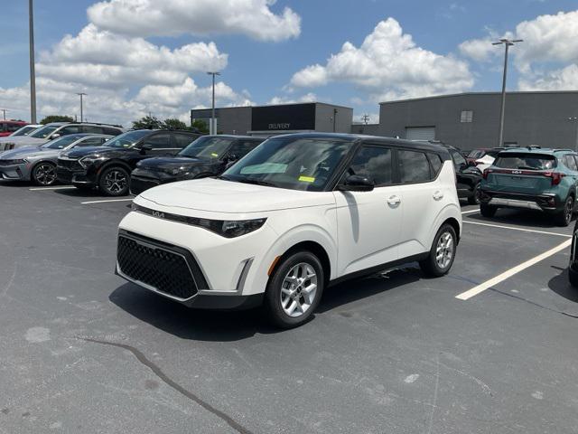 new 2025 Kia Soul car, priced at $23,730