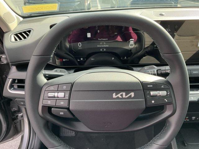 new 2025 Kia K4 car, priced at $24,112