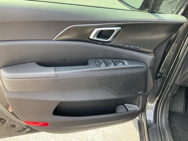 new 2025 Kia Carnival car, priced at $49,322