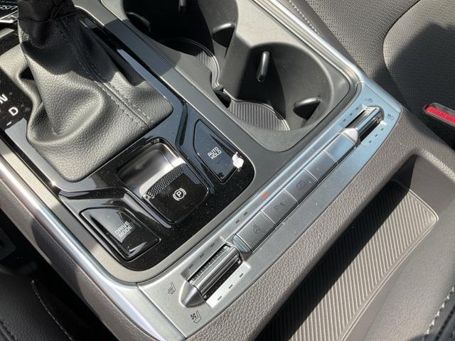new 2025 Kia Carnival car, priced at $49,322