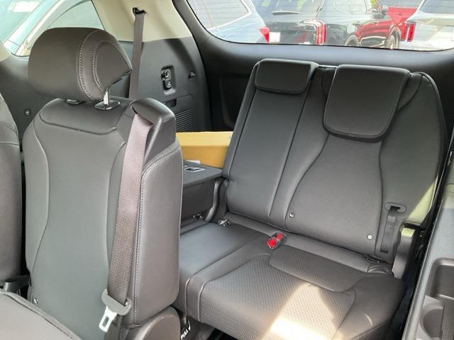 new 2025 Kia Carnival car, priced at $49,322