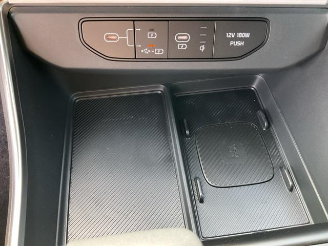 new 2025 Kia Carnival car, priced at $49,322