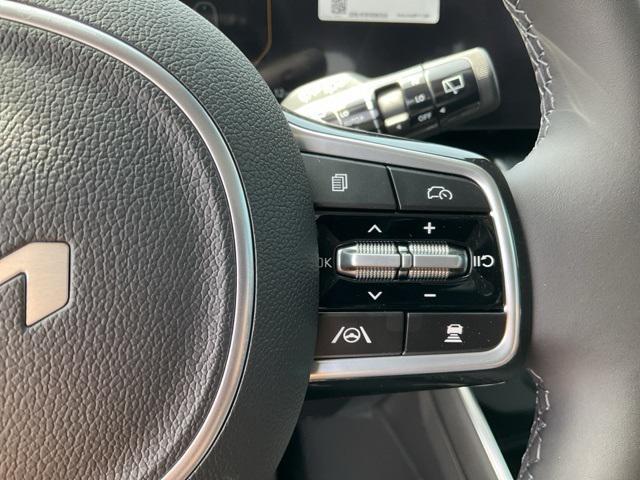 new 2025 Kia Carnival car, priced at $49,322