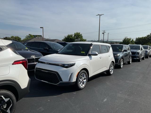 new 2025 Kia Soul car, priced at $22,162