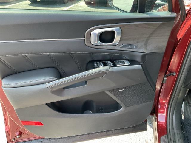 used 2024 Kia Sorento car, priced at $38,978