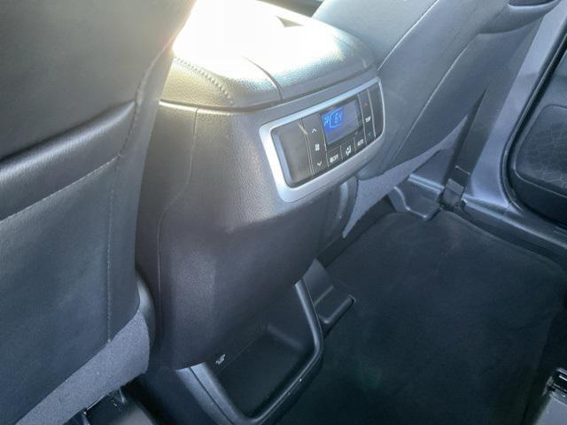 used 2019 Toyota Highlander car, priced at $18,383