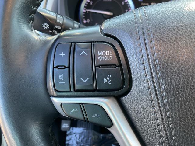 used 2019 Toyota Highlander car, priced at $18,383