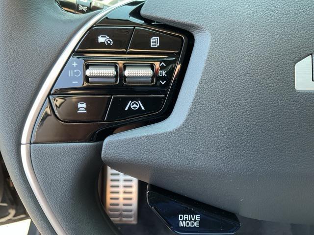 new 2025 Kia Niro car, priced at $30,470