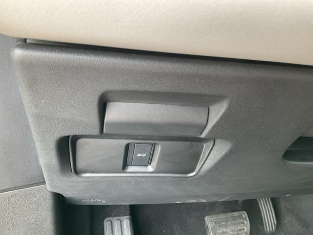 used 2024 Land Rover Range Rover Evoque car, priced at $42,445