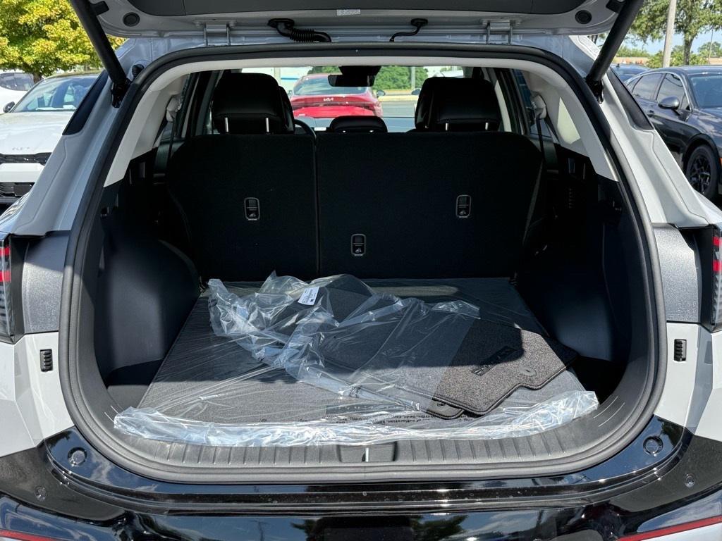 new 2026 Kia Sportage Hybrid car, priced at $40,578