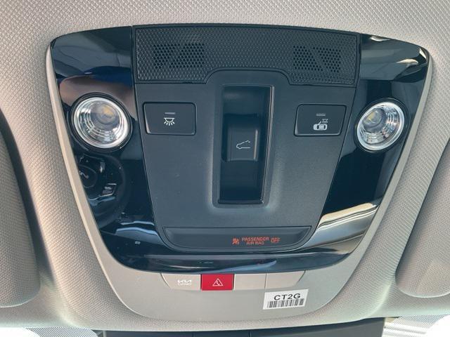 new 2025 Kia Sorento Hybrid car, priced at $40,061