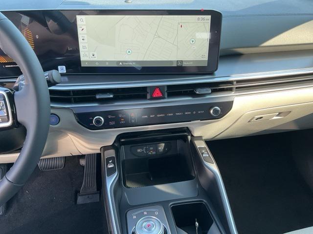new 2025 Kia Sorento Hybrid car, priced at $40,061