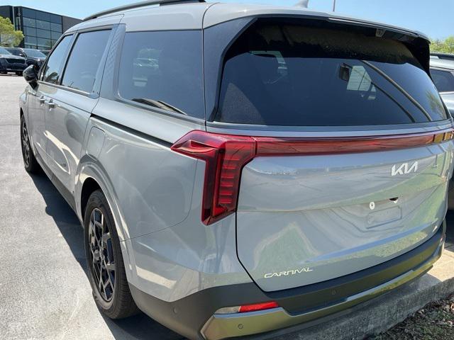 used 2025 Kia Carnival car, priced at $48,577