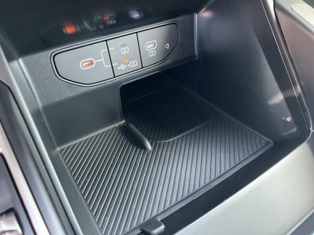 new 2025 Kia Sorento car, priced at $35,549